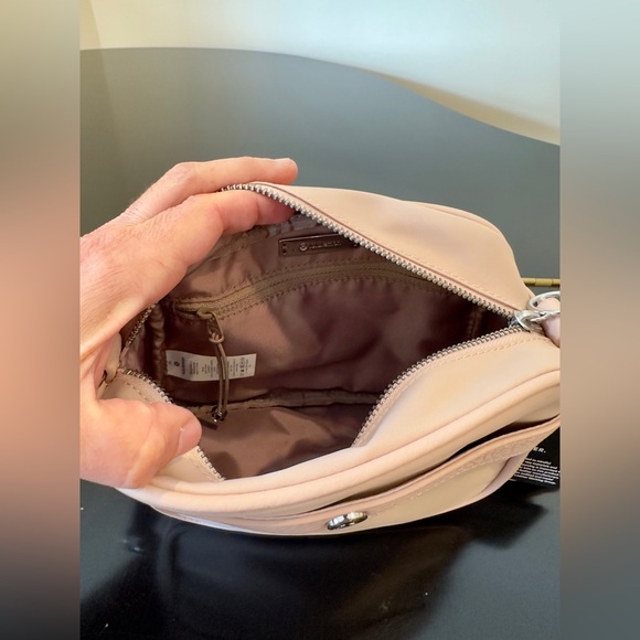 NWT Athletic Athleisure Streetwear Lululemon Now and Always Crossbody Mini/Bag - Picture 15 of 17